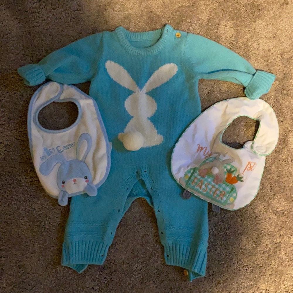 NWOT - Easter Bunny Oneie/Bibs